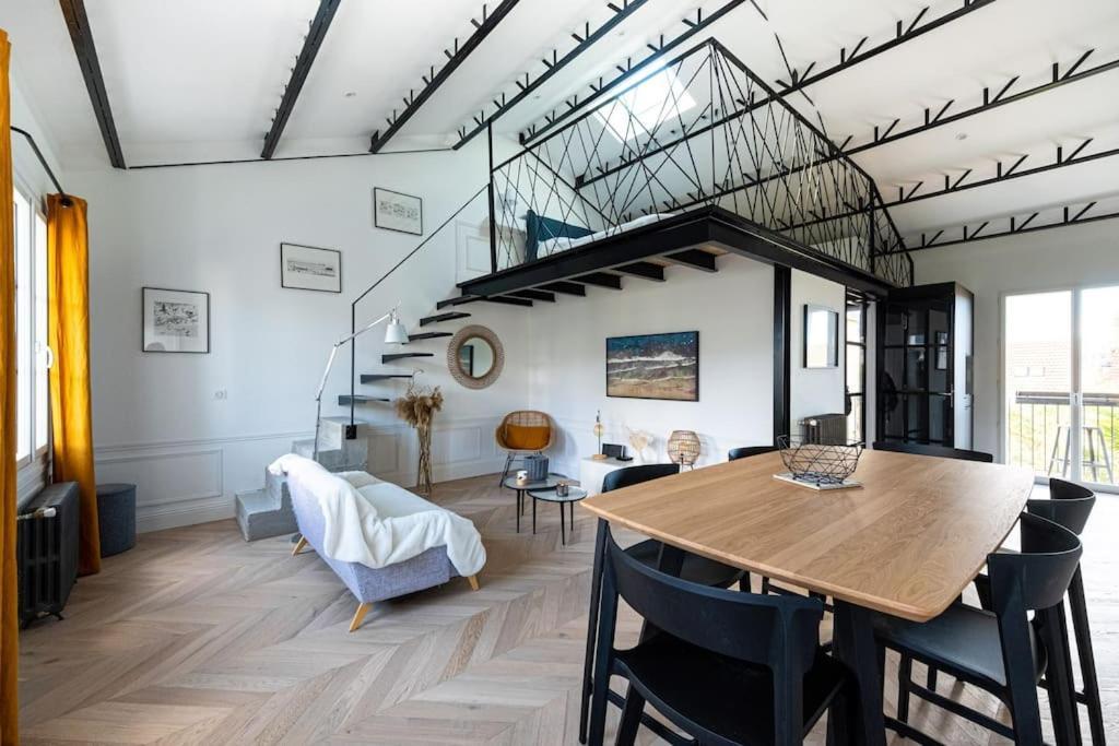 Superbe Appartement Facon Loft A 2 Pas Du Centre ! La Rochelle  Exterior foto